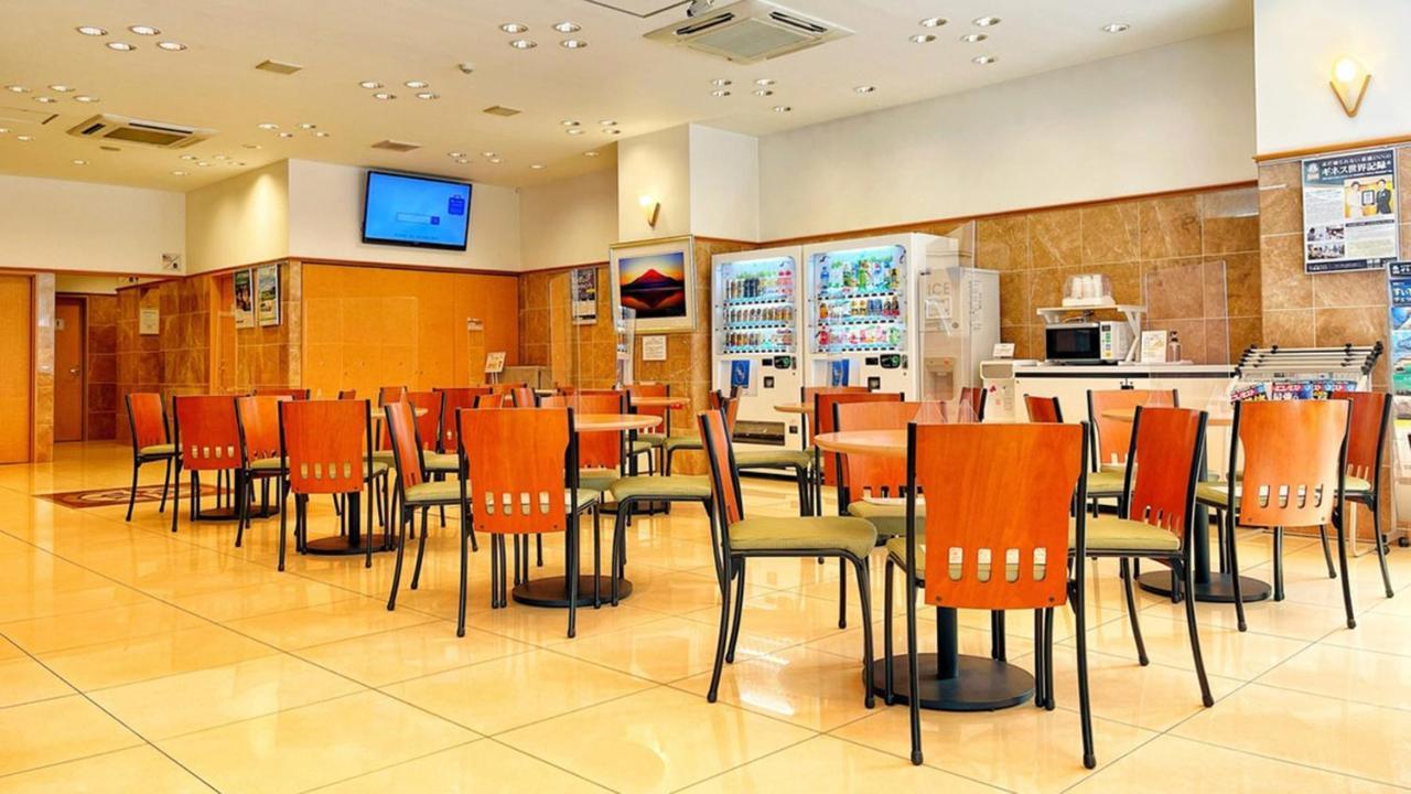 Toyoko Inn Kokura-Eki Minami-Guchi Kitakyushu Buitenkant foto
